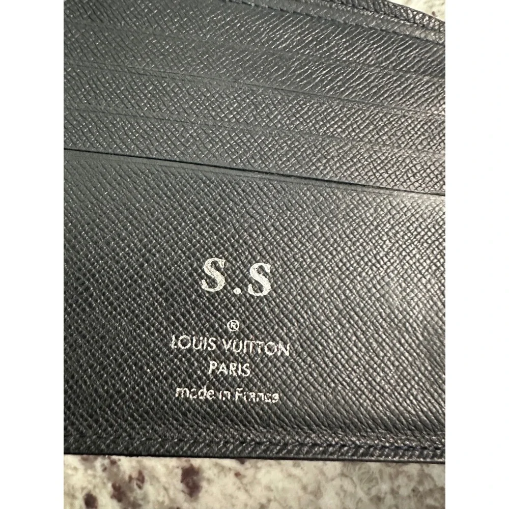Louis Vuitton this authentic